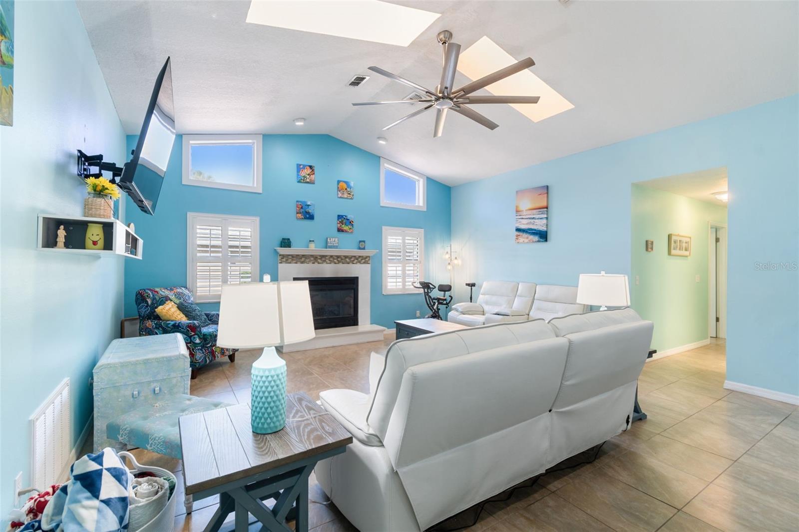 RIVER CROSSING - Residential