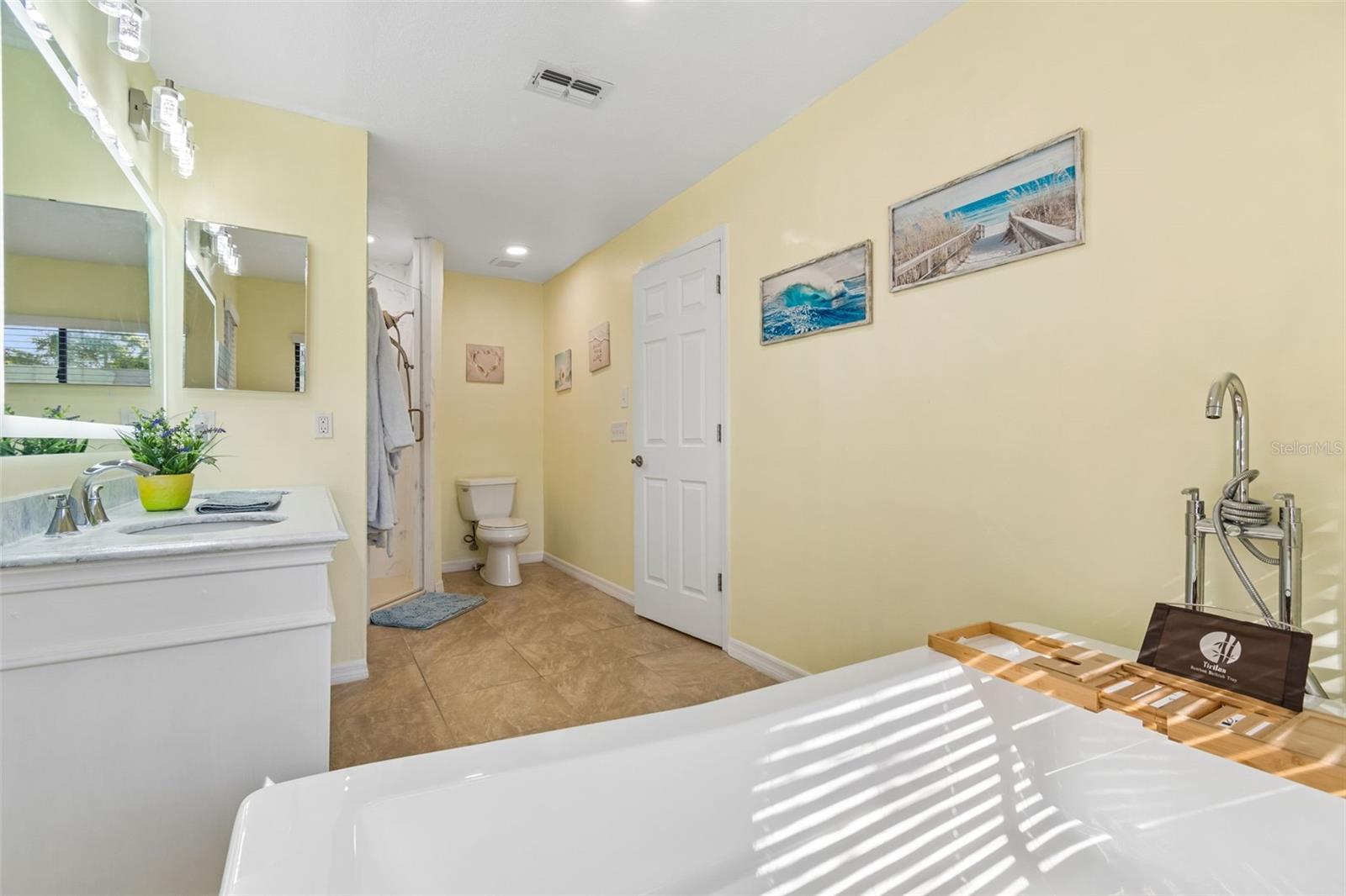 RIVER CROSSING - Residential