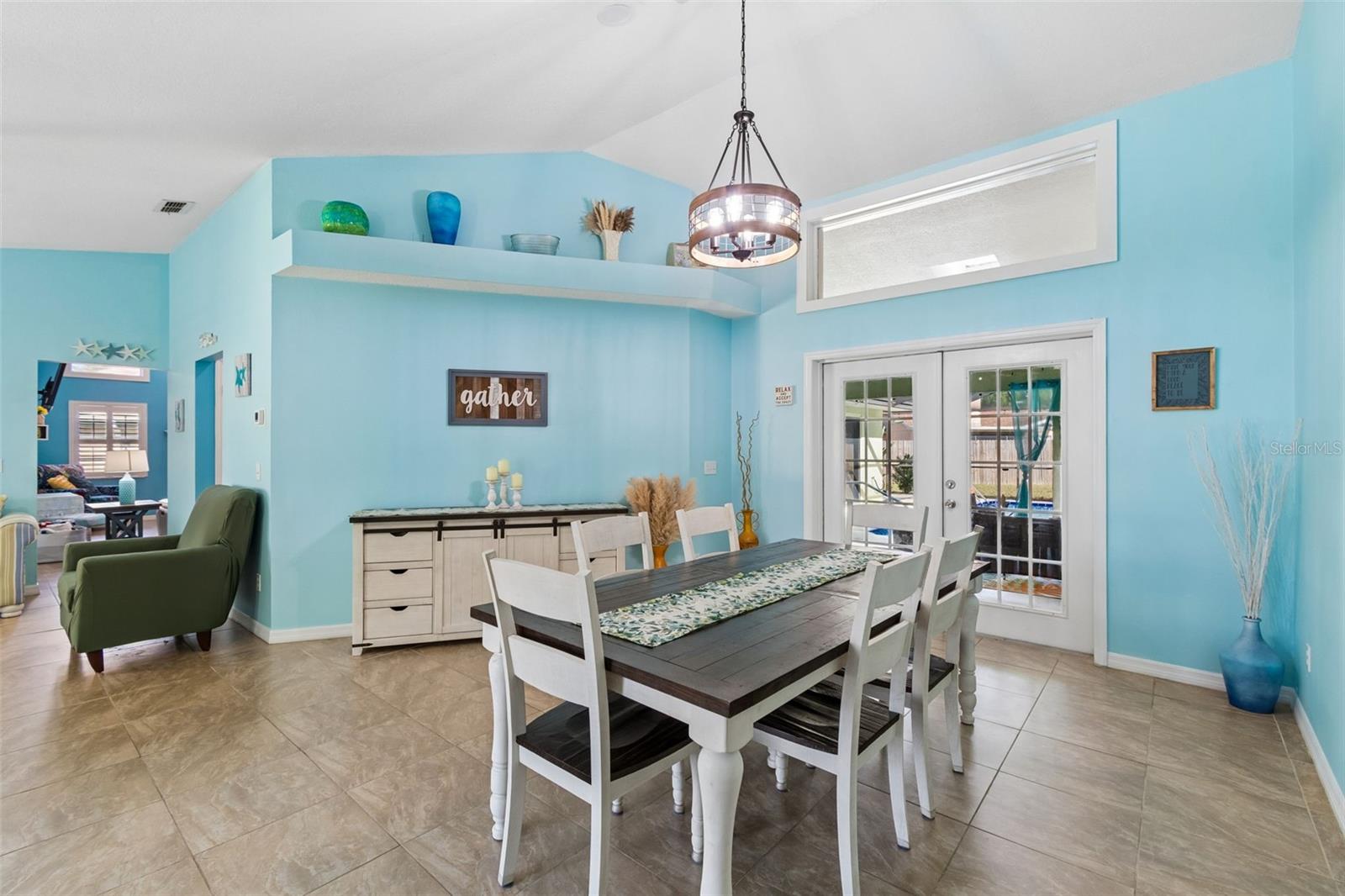 RIVER CROSSING - Residential