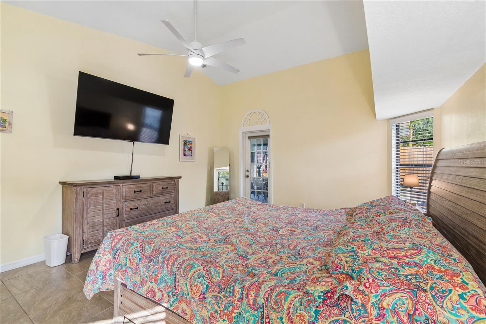 RIVER CROSSING - Residential