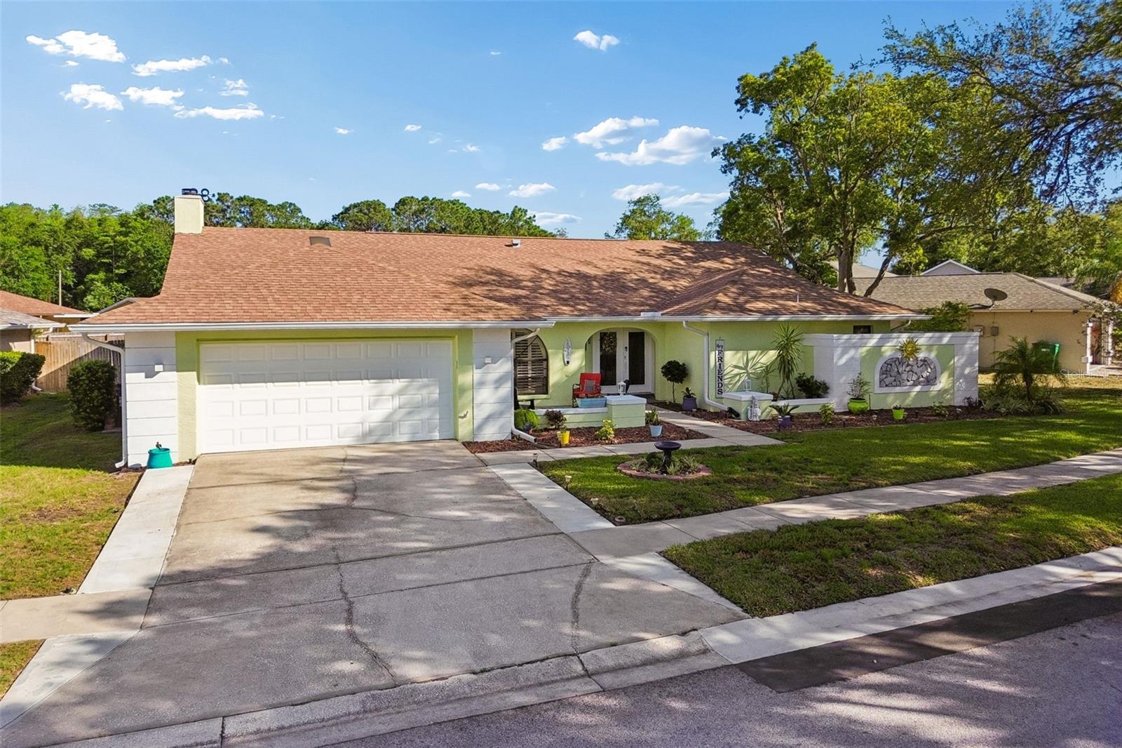 RIVER CROSSING - Residential