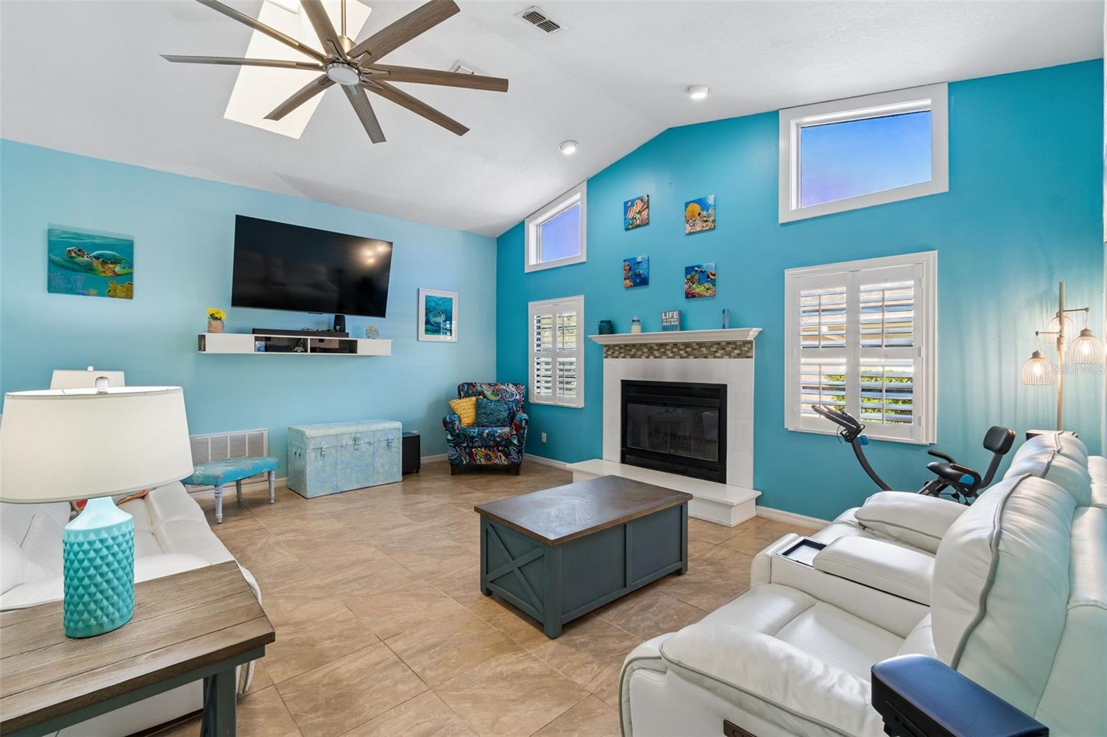 RIVER CROSSING - Residential