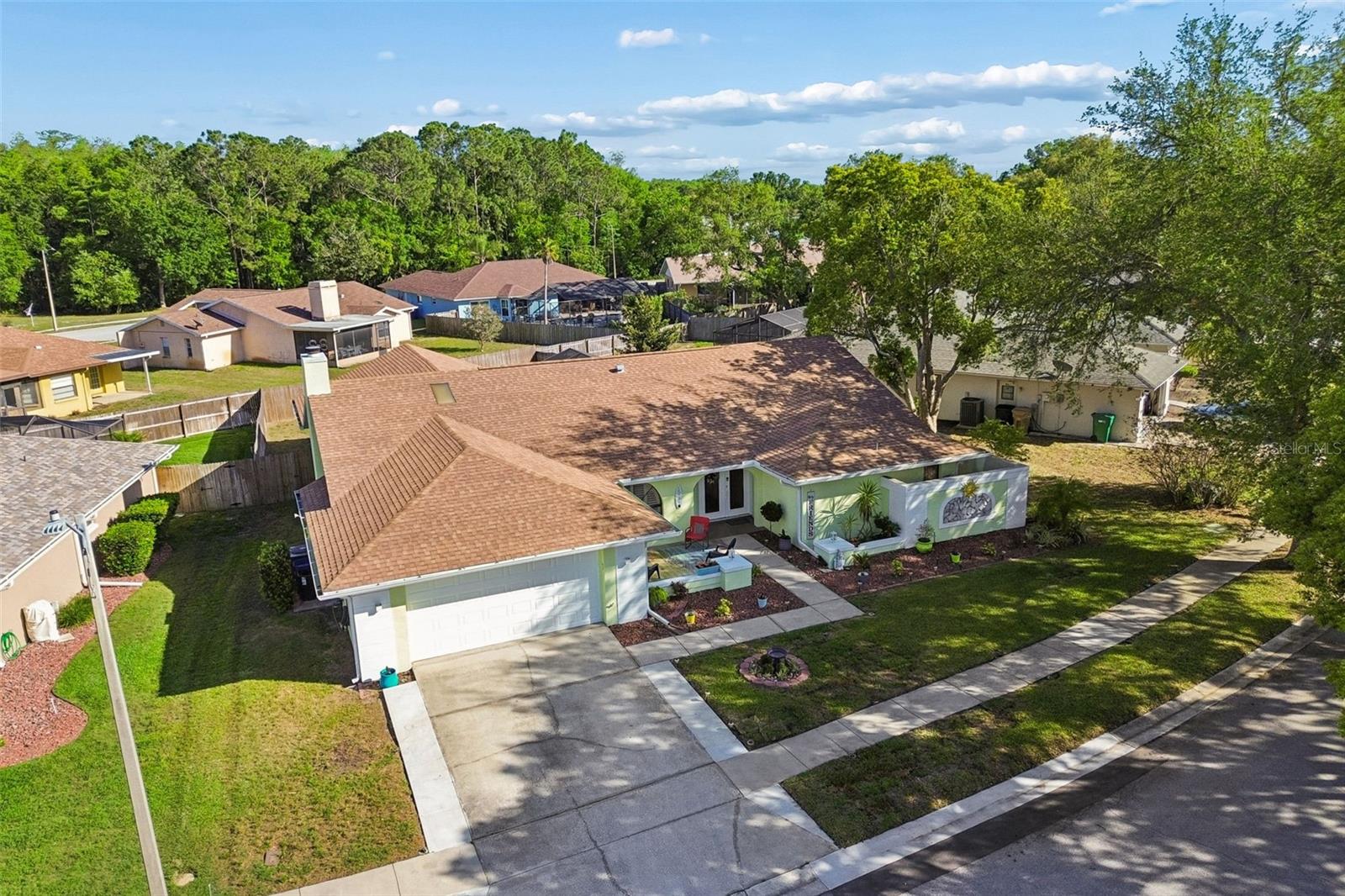 RIVER CROSSING - Residential