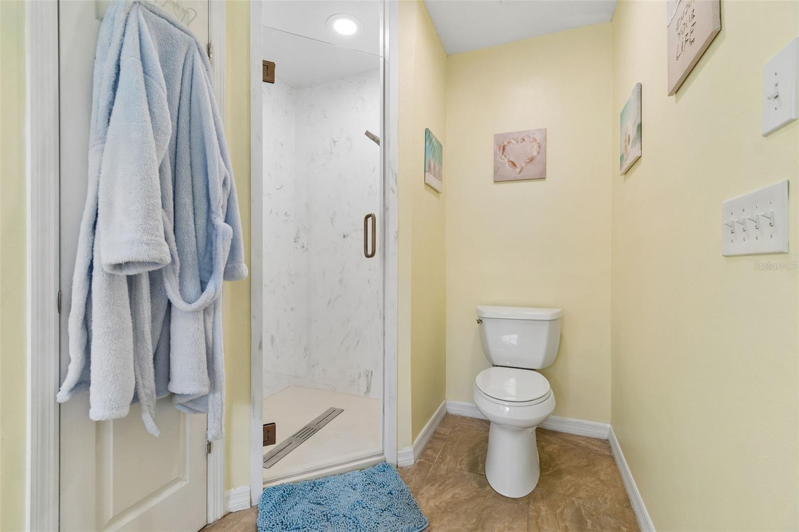 RIVER CROSSING - Residential