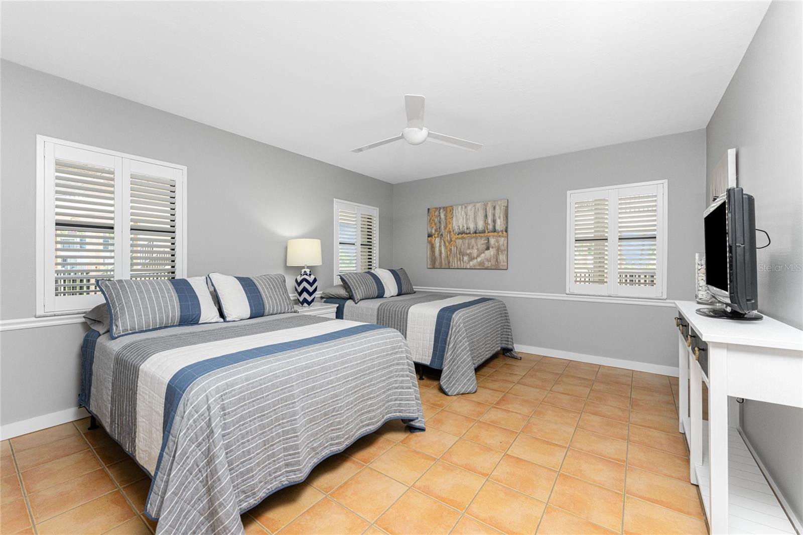 MARINA SOUTH SHORE CONDO - Residential