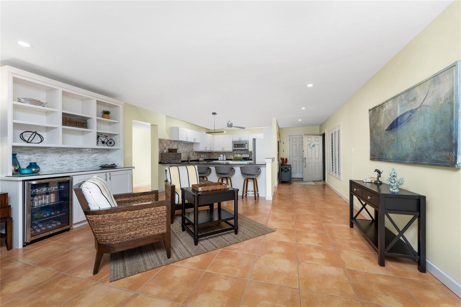 MARINA SOUTH SHORE CONDO - Residential