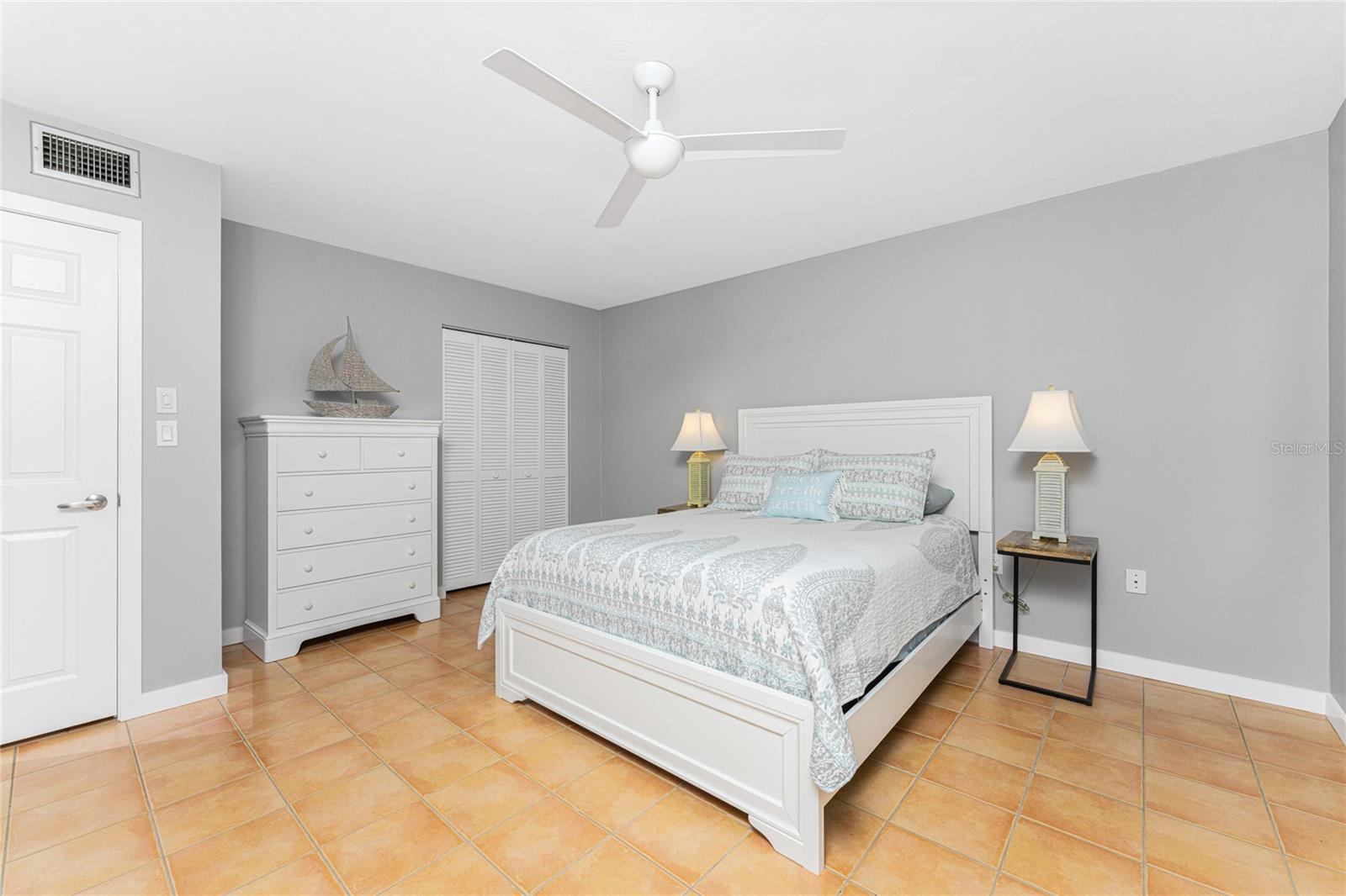 MARINA SOUTH SHORE CONDO - Residential