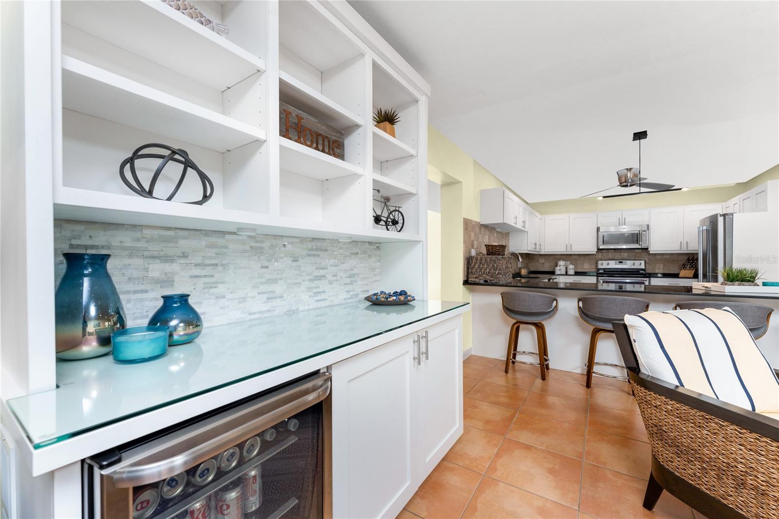 MARINA SOUTH SHORE CONDO - Residential