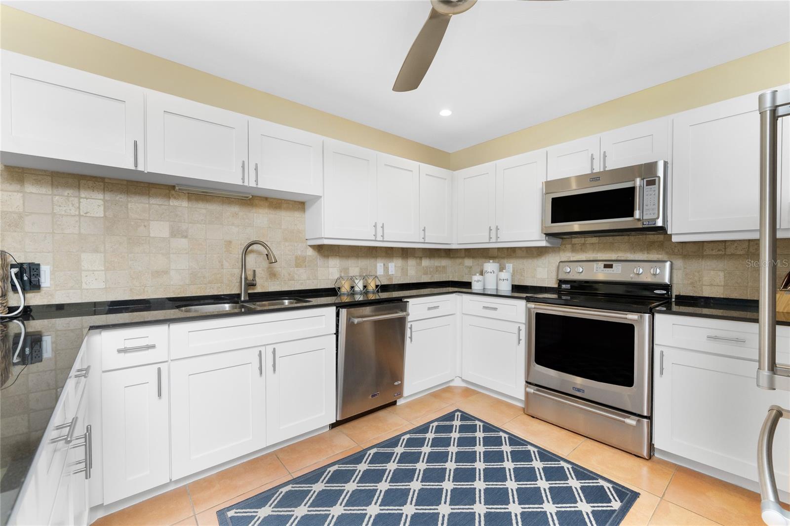 MARINA SOUTH SHORE CONDO - Residential