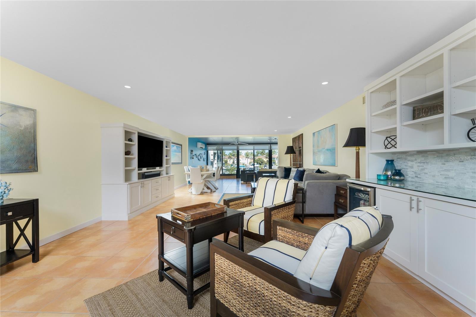 MARINA SOUTH SHORE CONDO - Residential