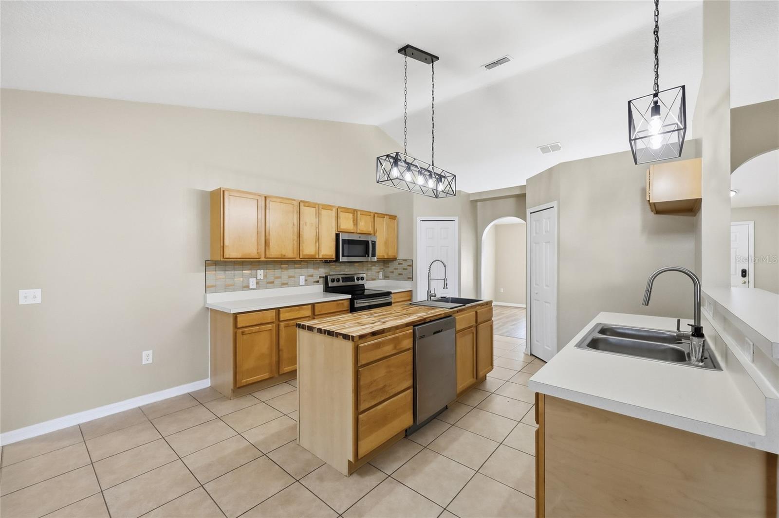 TRAILS THE RESERVE - Residential