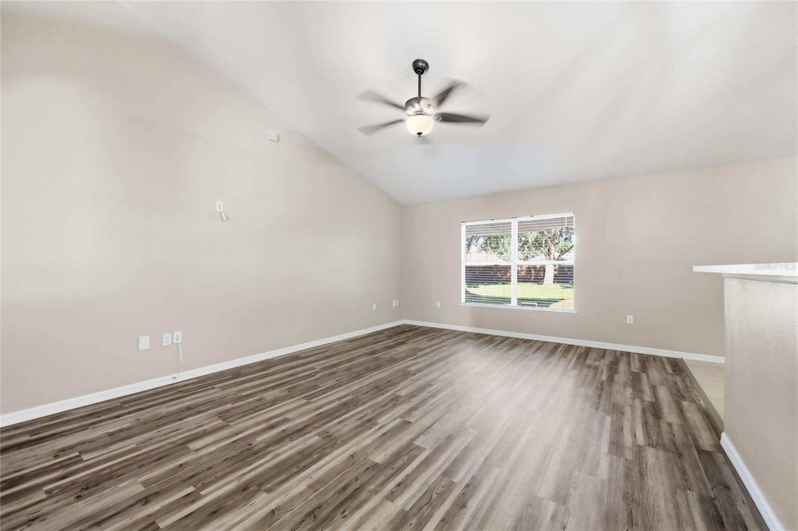 TRAILS THE RESERVE - Residential