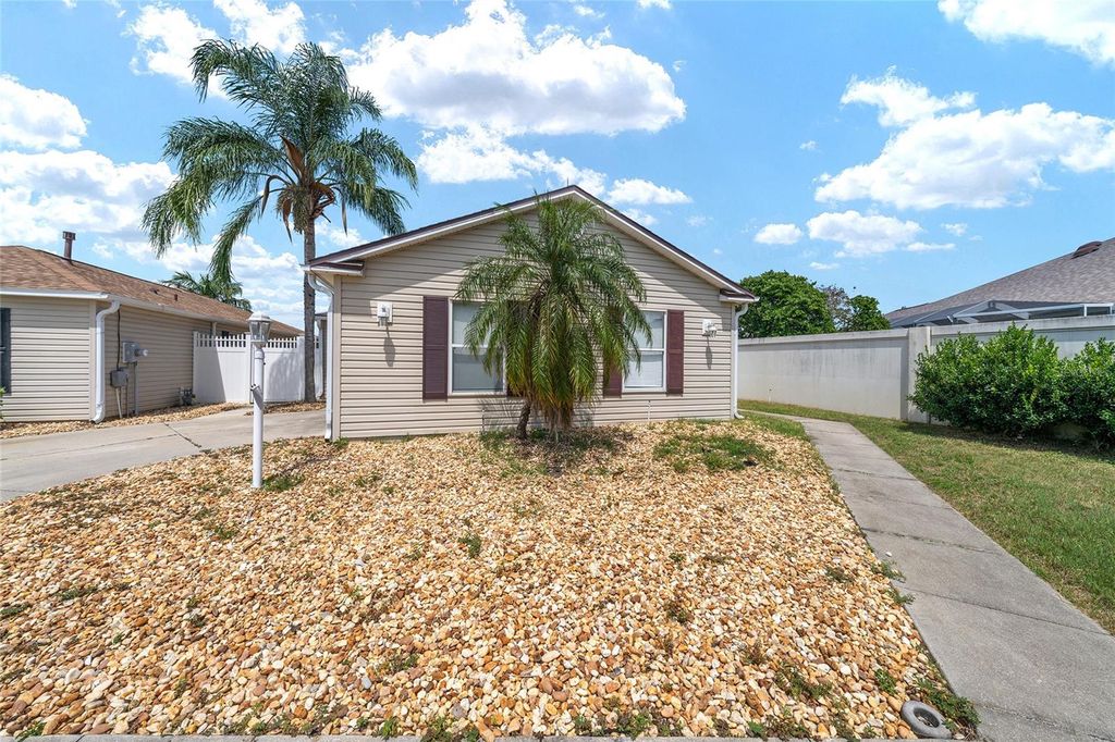 Photo of 1410 Natalie Lane, The Villages, FL 32162 (MLS # OM705098)