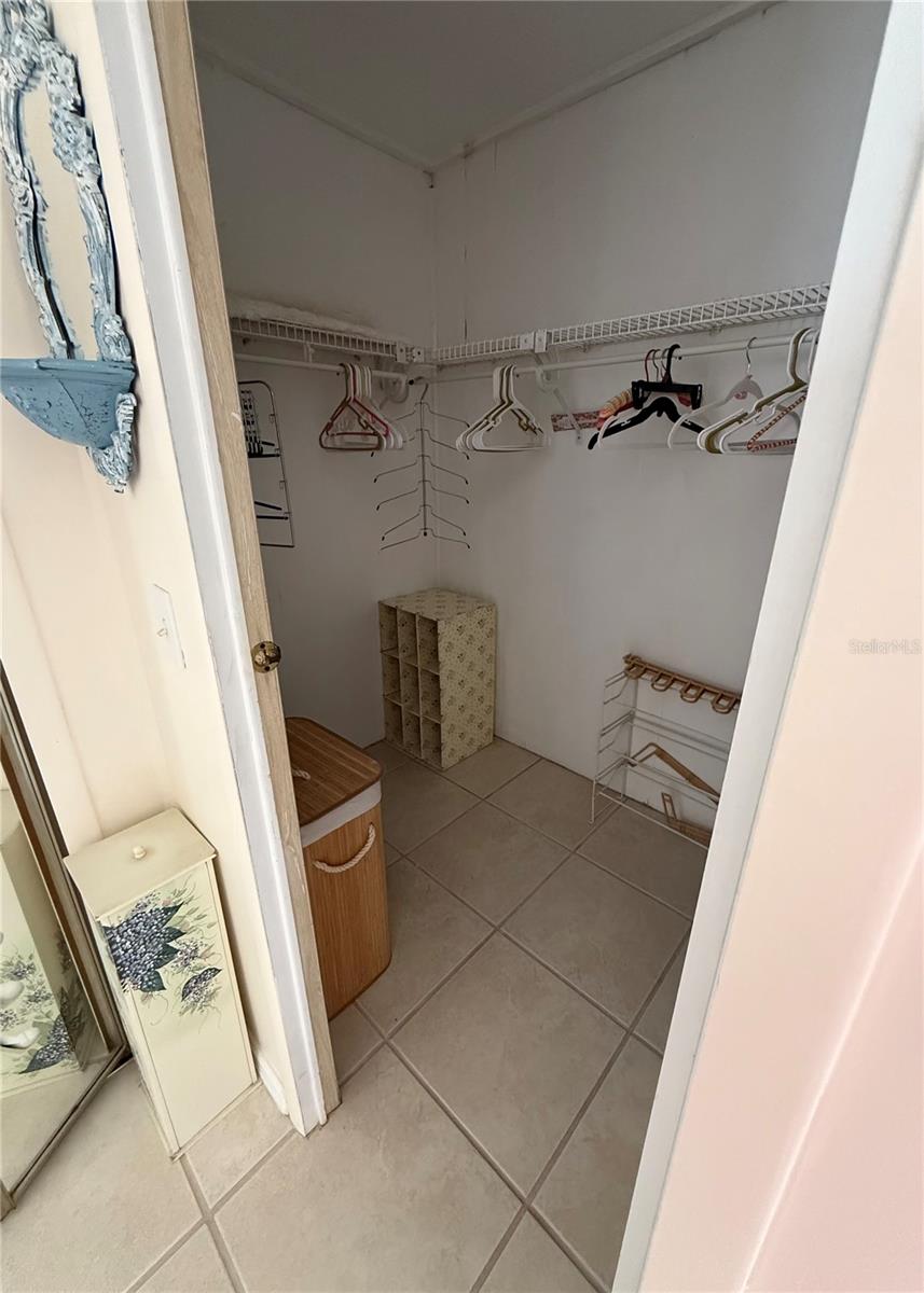 LA CASA MHP CO-OP - Residential