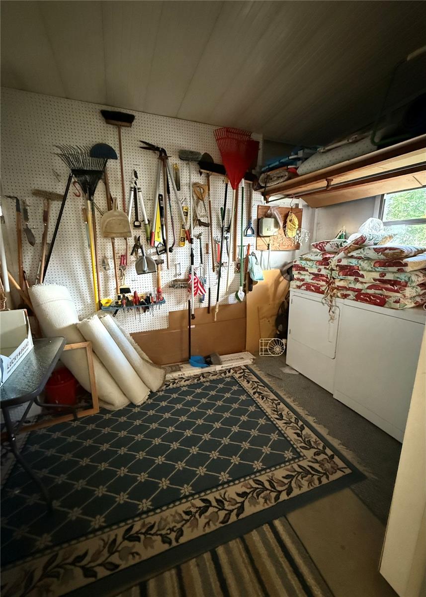 LA CASA MHP CO-OP - Residential