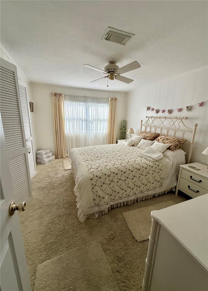 LA CASA MHP CO-OP - Residential