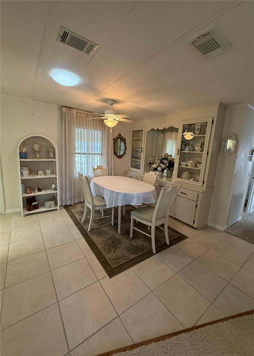 LA CASA MHP CO-OP - Residential