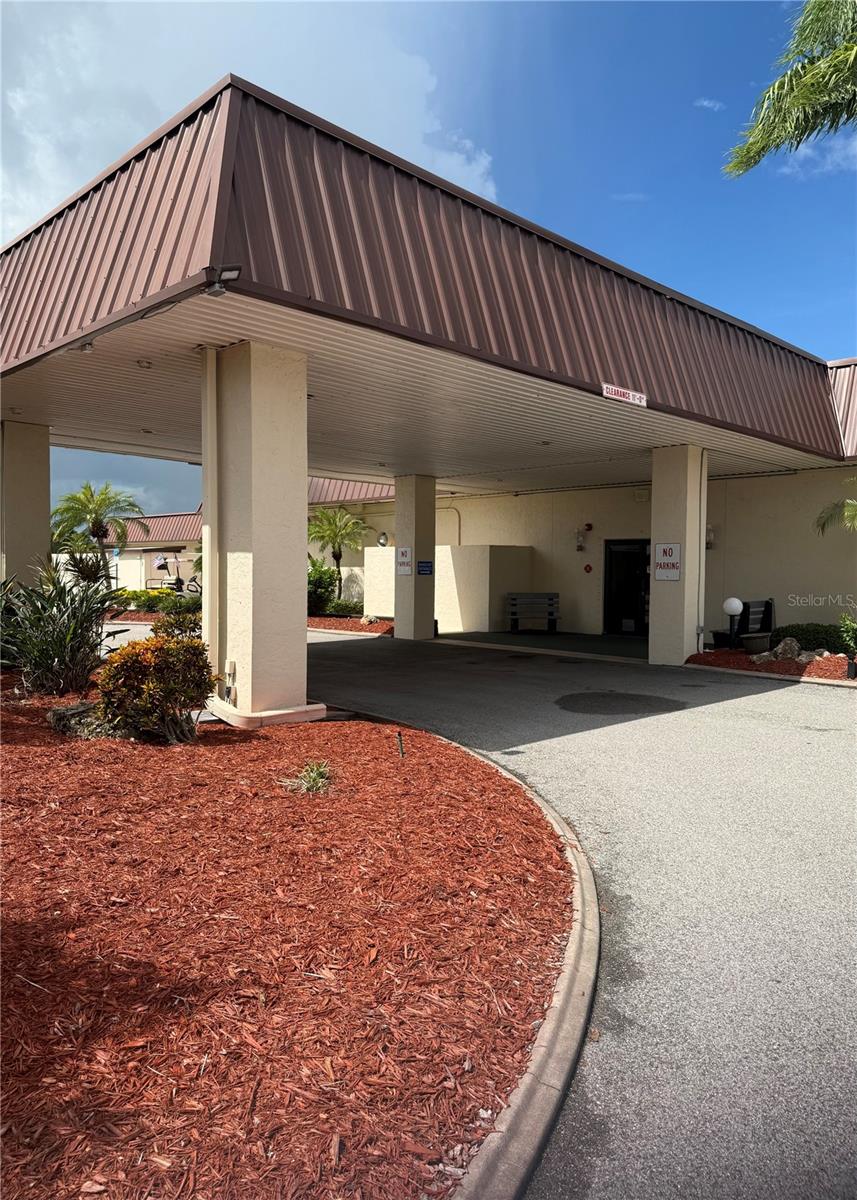 LA CASA MHP CO-OP - Residential