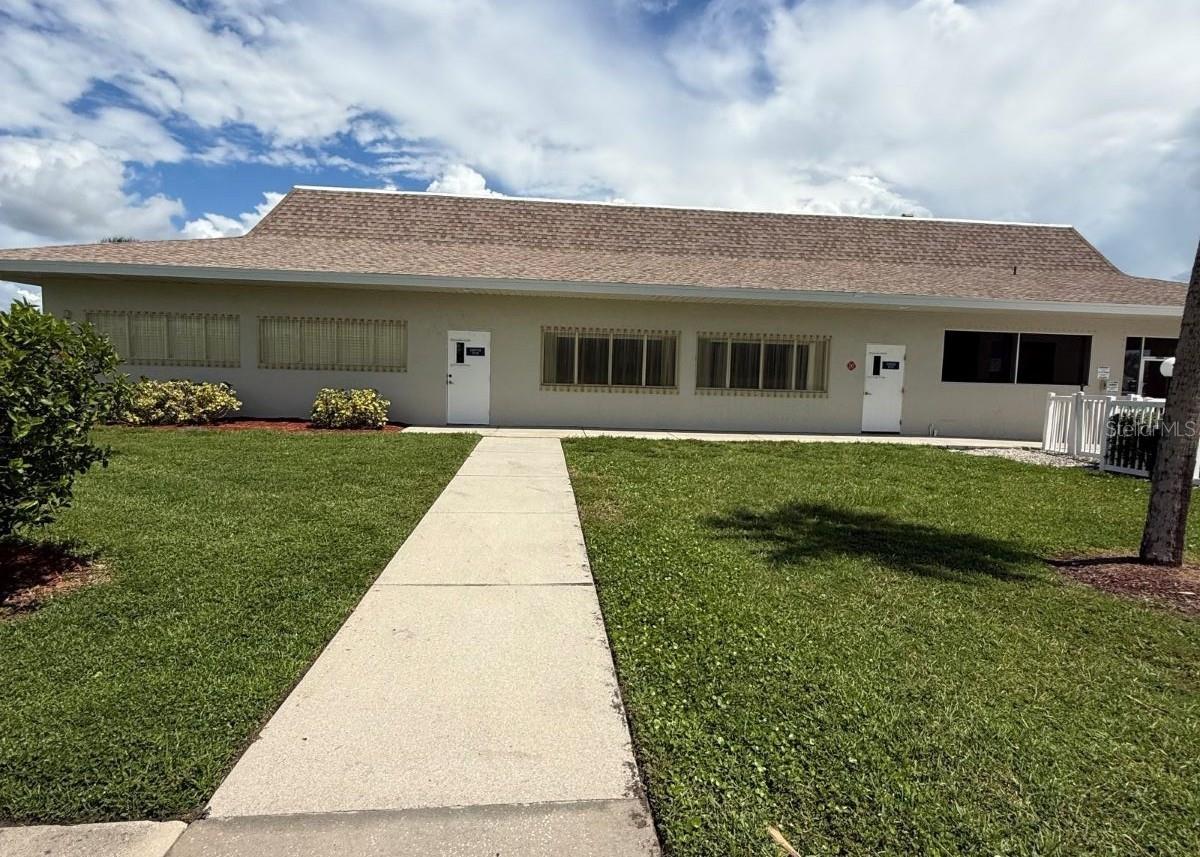 LA CASA MHP CO-OP - Residential