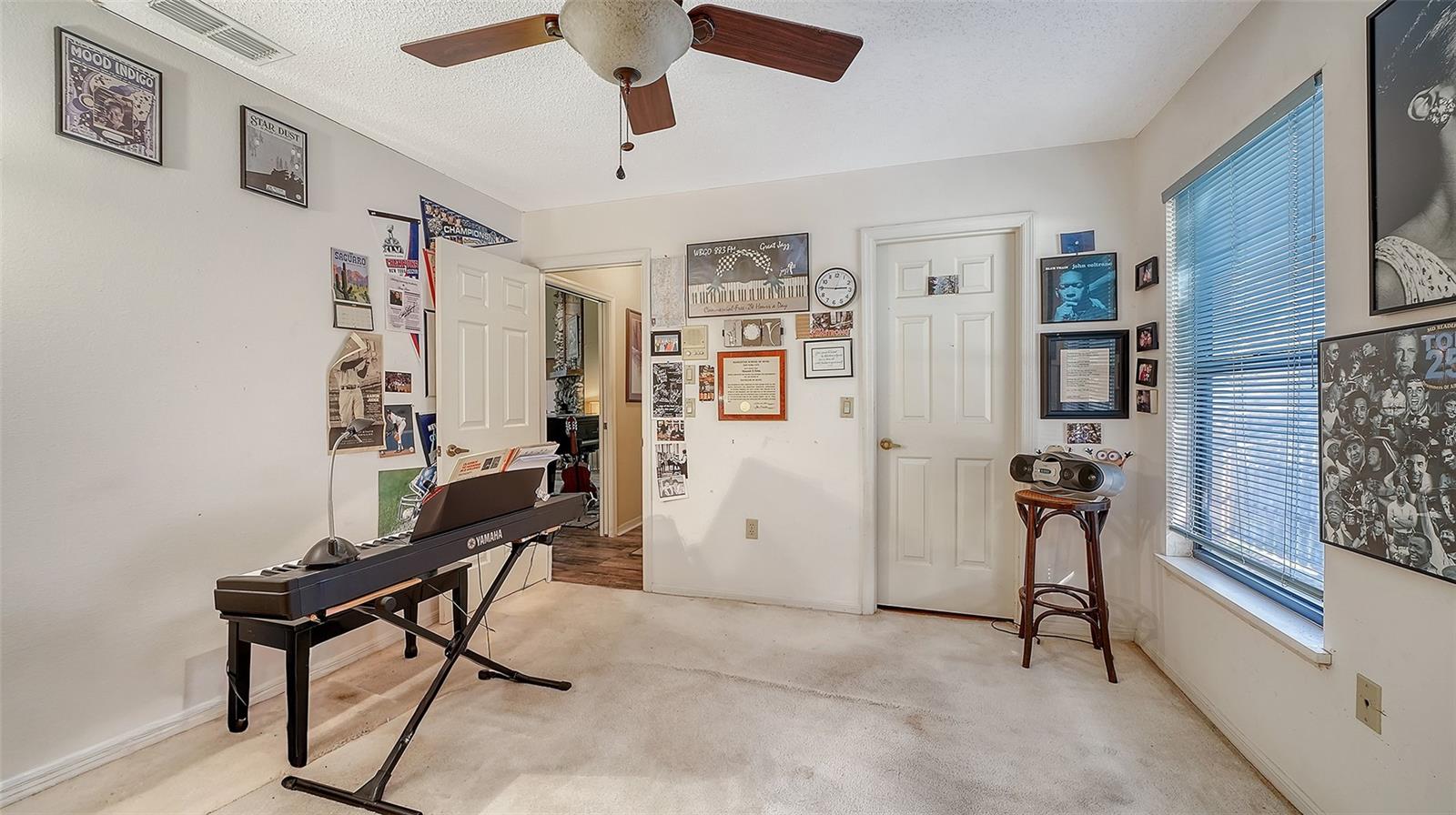 WOODLAND PARK - Residential