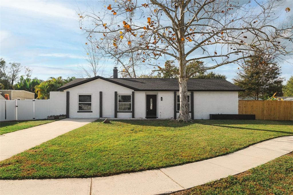 Photo of 3206 Las Brisas Drive, Riverview, FL 33578 (MLS # TB8461702)