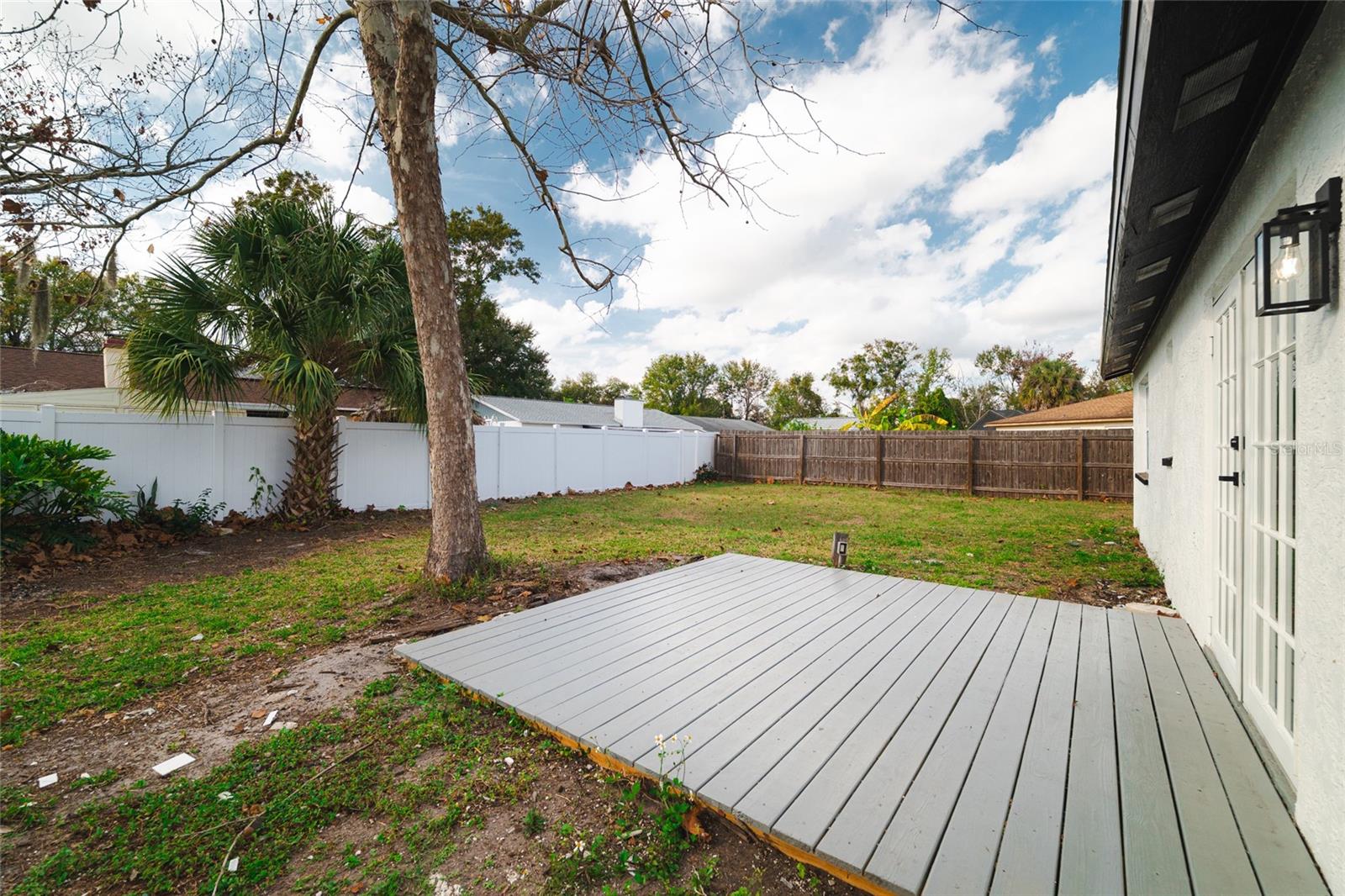 A REP OF LAS BRISAS & LAS - Residential