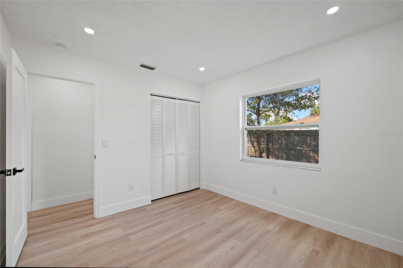 A REP OF LAS BRISAS & LAS - Residential