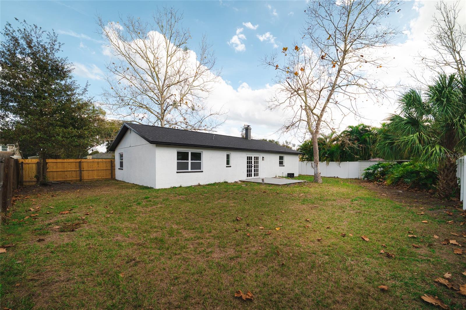 A REP OF LAS BRISAS & LAS - Residential