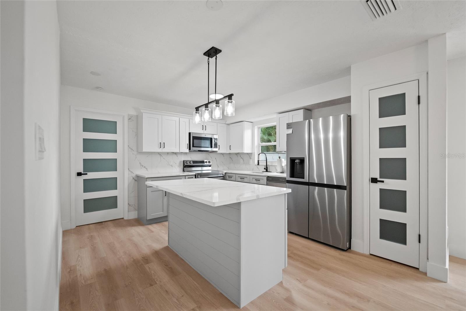 A REP OF LAS BRISAS & LAS - Residential