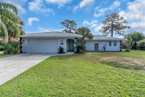 2544 CARLISLE PL, SARASOTA, FL 34231 - Image c677672fece30f4f4e08463dfbeb3ff0/3028310472