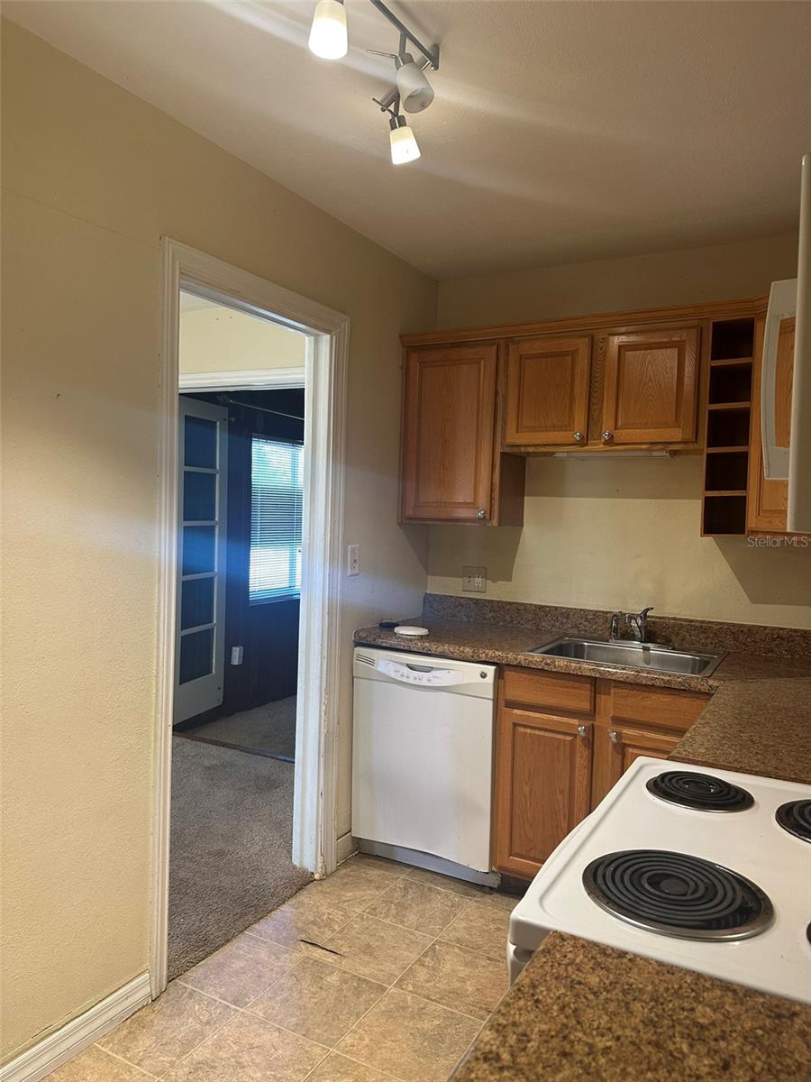 HALLS CENTRAL AVE 3 - Residential