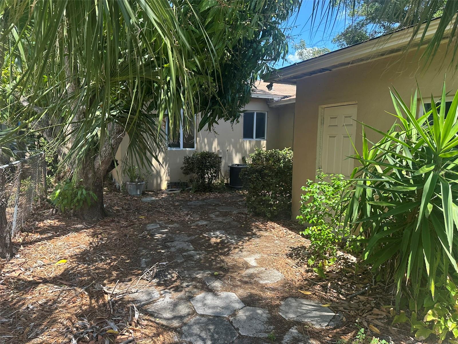 HALLS CENTRAL AVE 3 - Residential