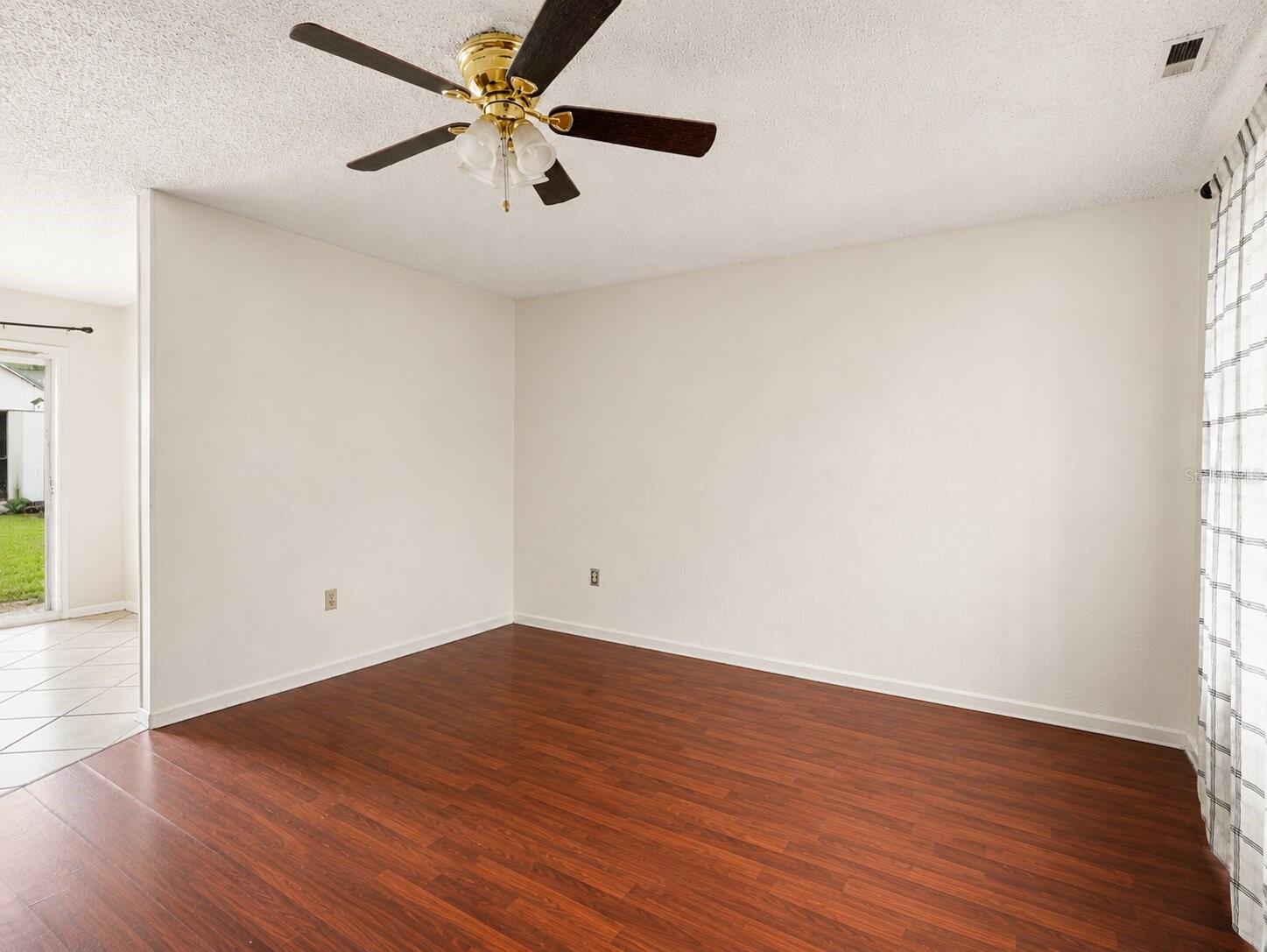 627 DUNCAN CIRCLE W