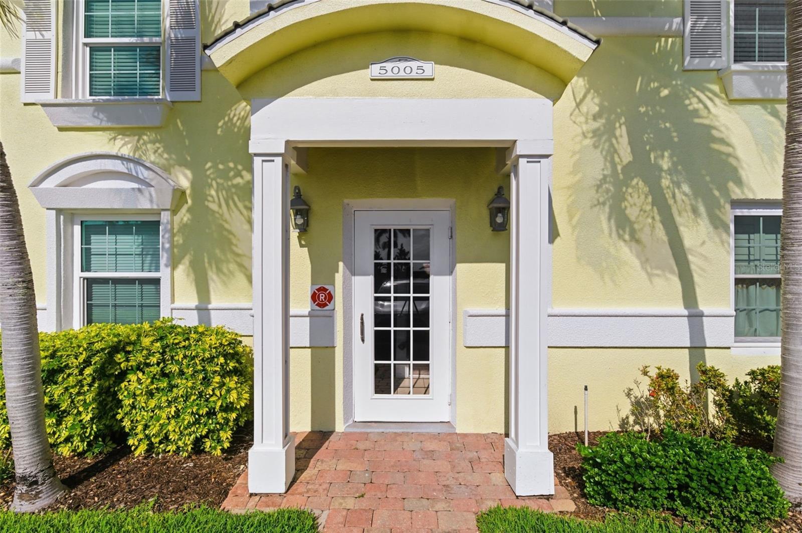 5005 COQUINA KEY DRIVE SE E