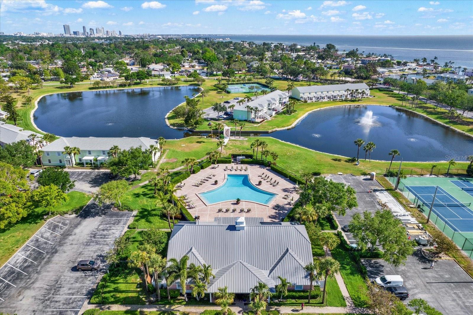 WATERSIDE AT COQUINA KEY SOUTH - Residential