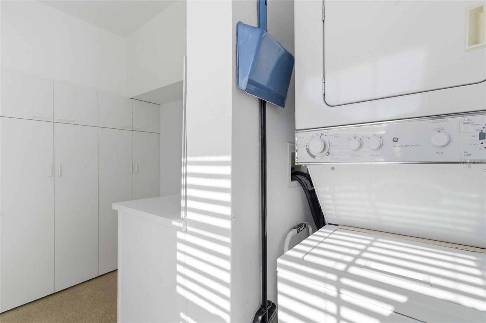 WATERSIDE AT COQUINA KEY SOUTH - Residential