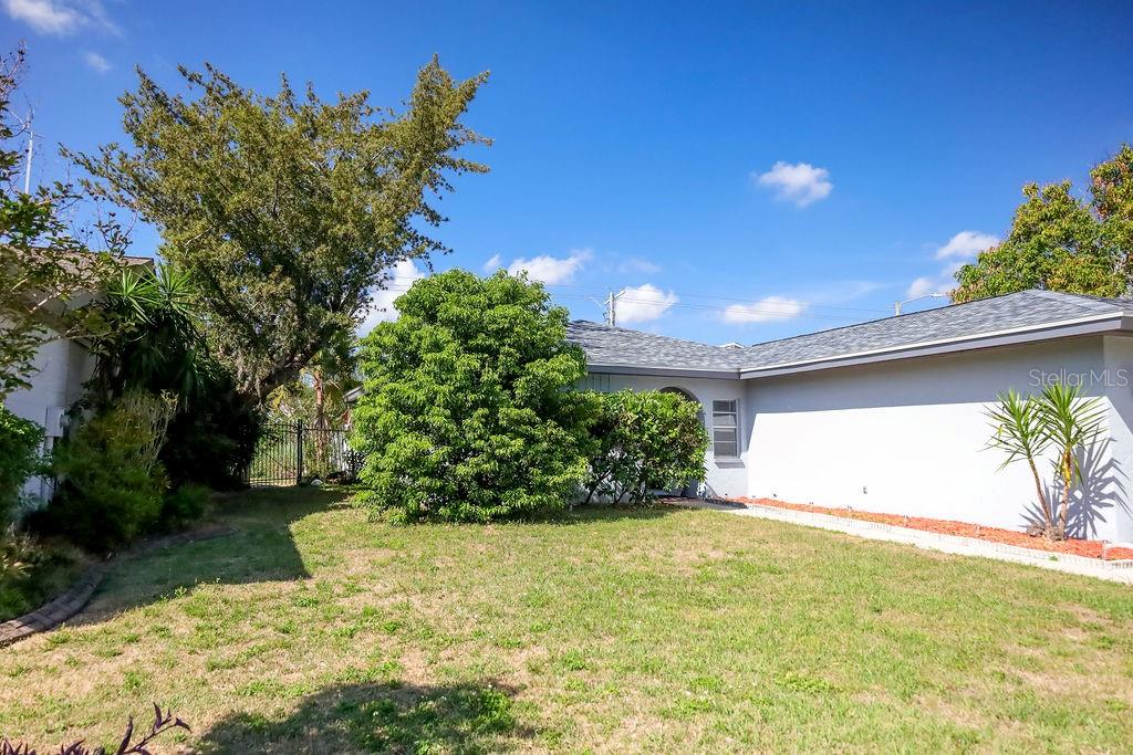 4734 RIDGE POINT DRIVE