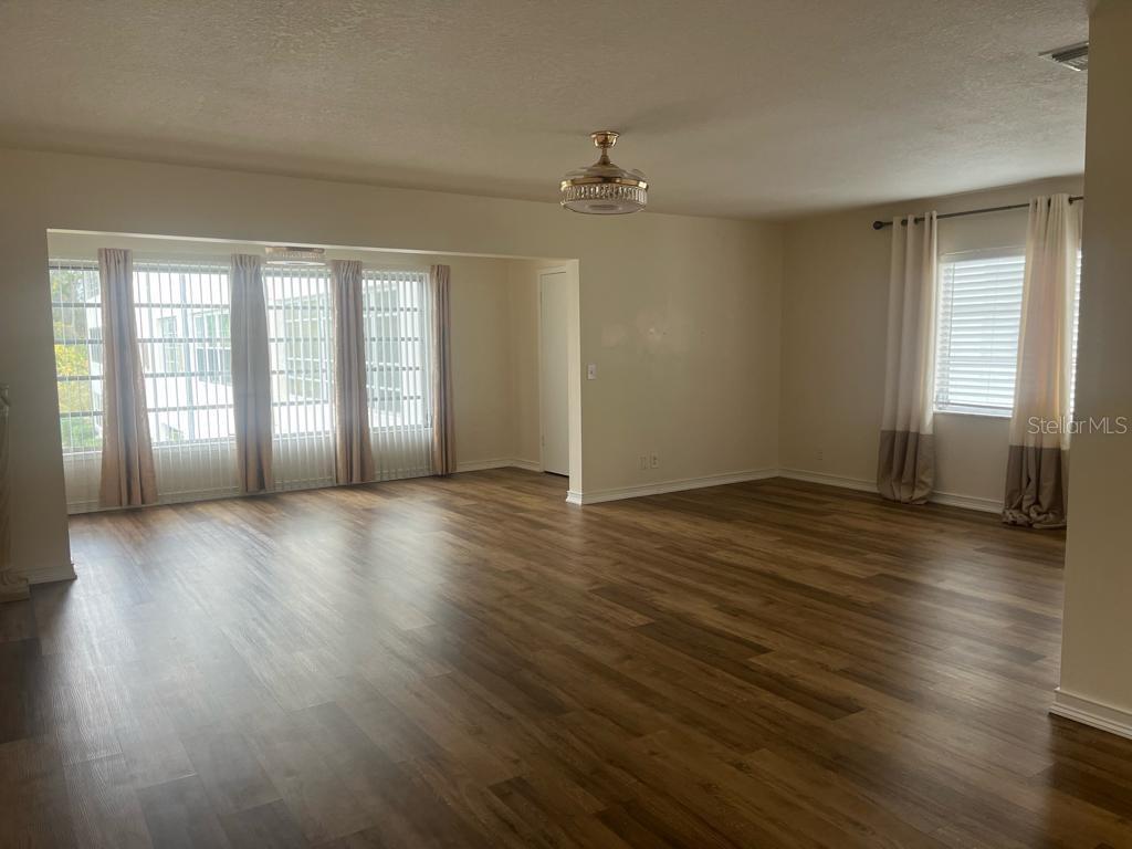 100 EL CAMINO DRIVE 208