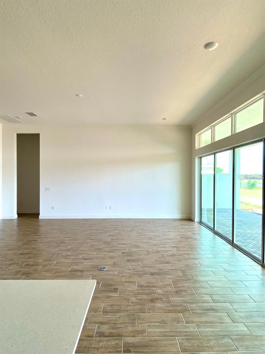 AVALON RIDGE - Residential