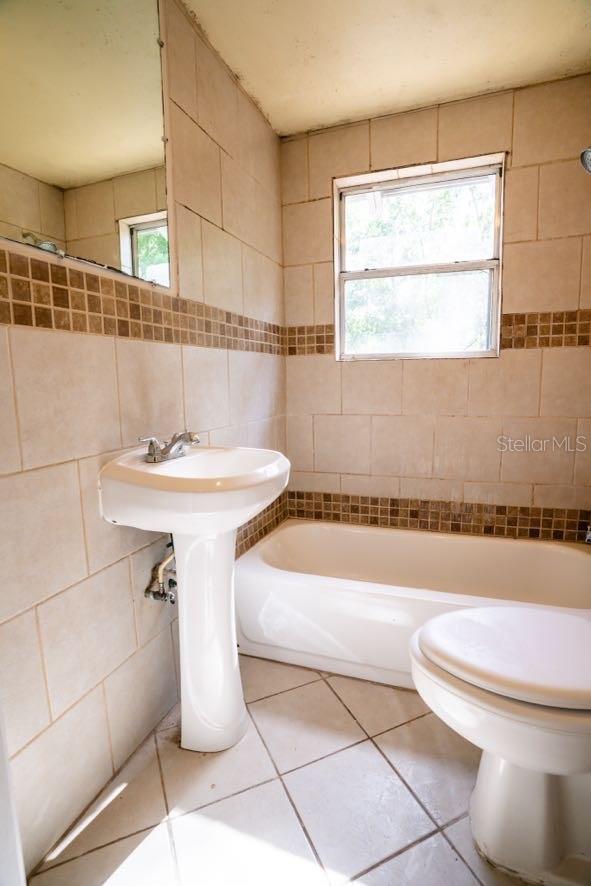 LAKEWAY GROVE-IN NEW GV - Residential