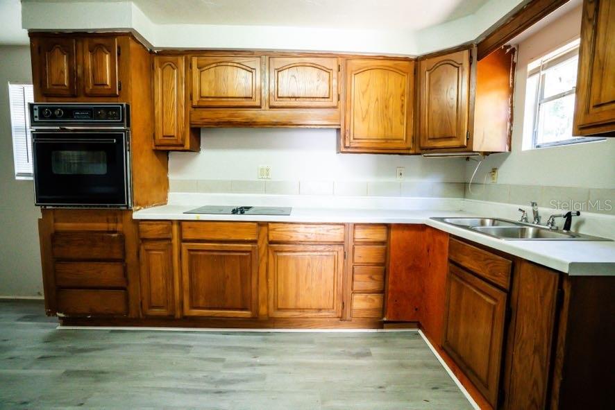 LAKEWAY GROVE-IN NEW GV - Residential