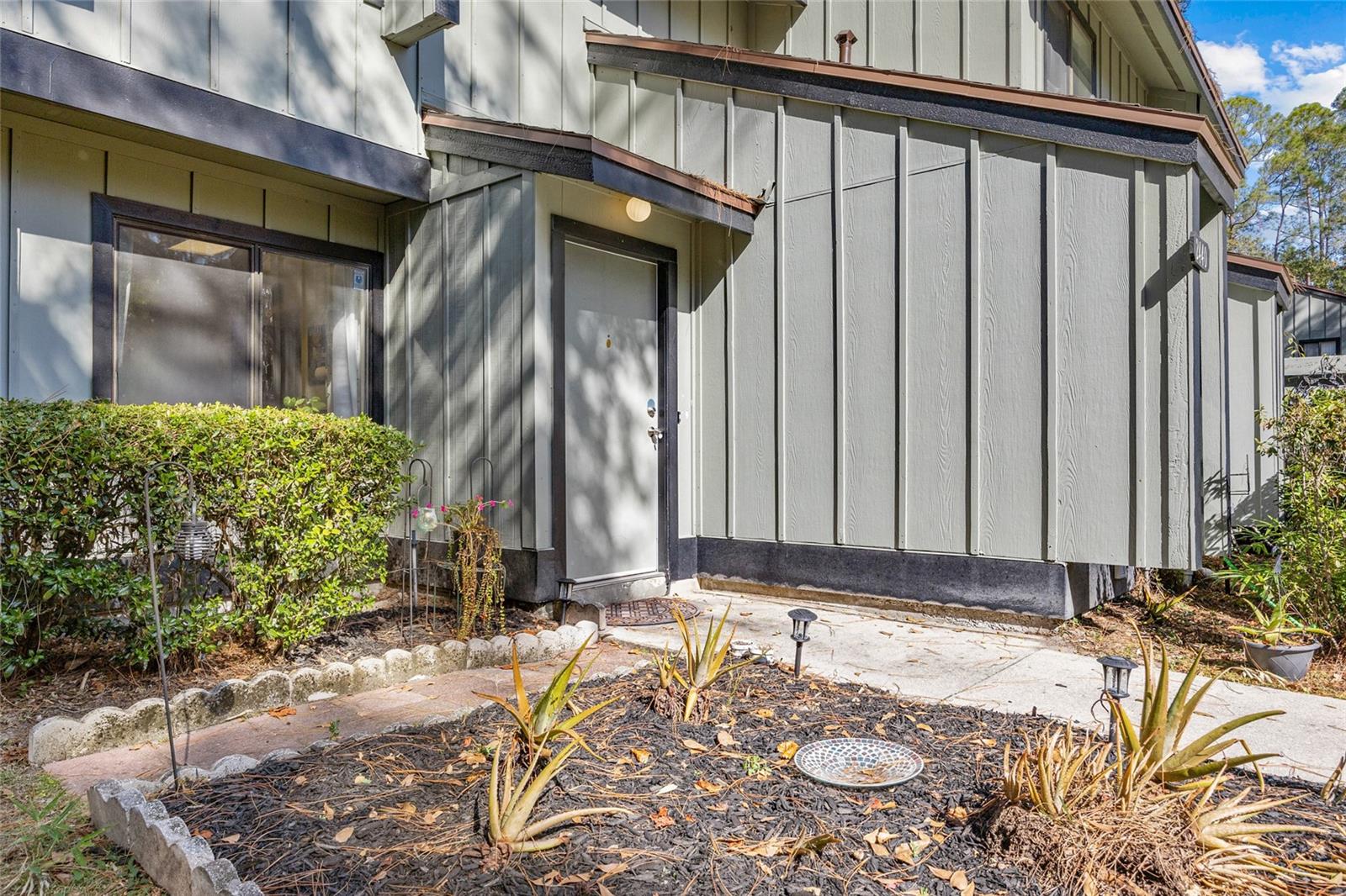 TOWN HOMES AT THE LAKES - Residential