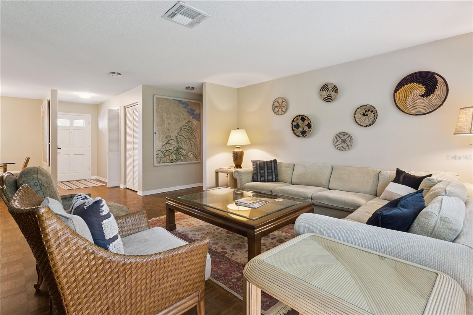 1325 OVERLOOK DRIVE