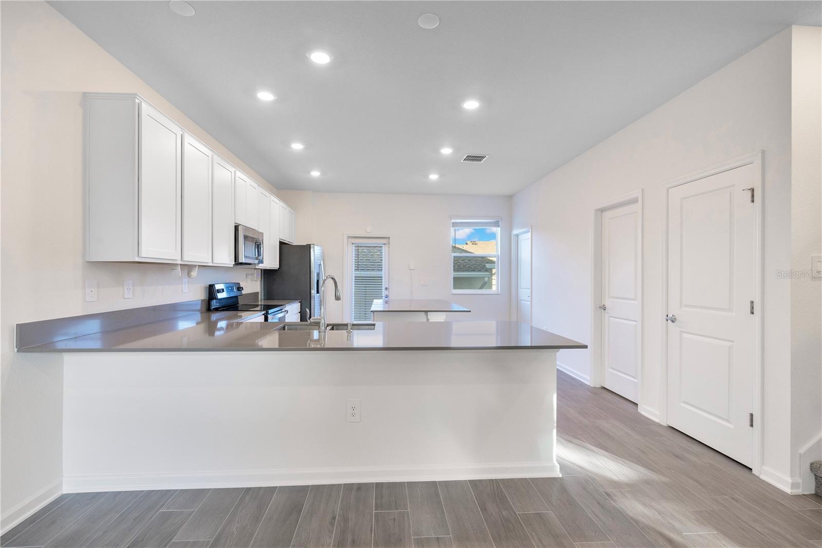 STOREY GROVE PH 4 - Residential Lease