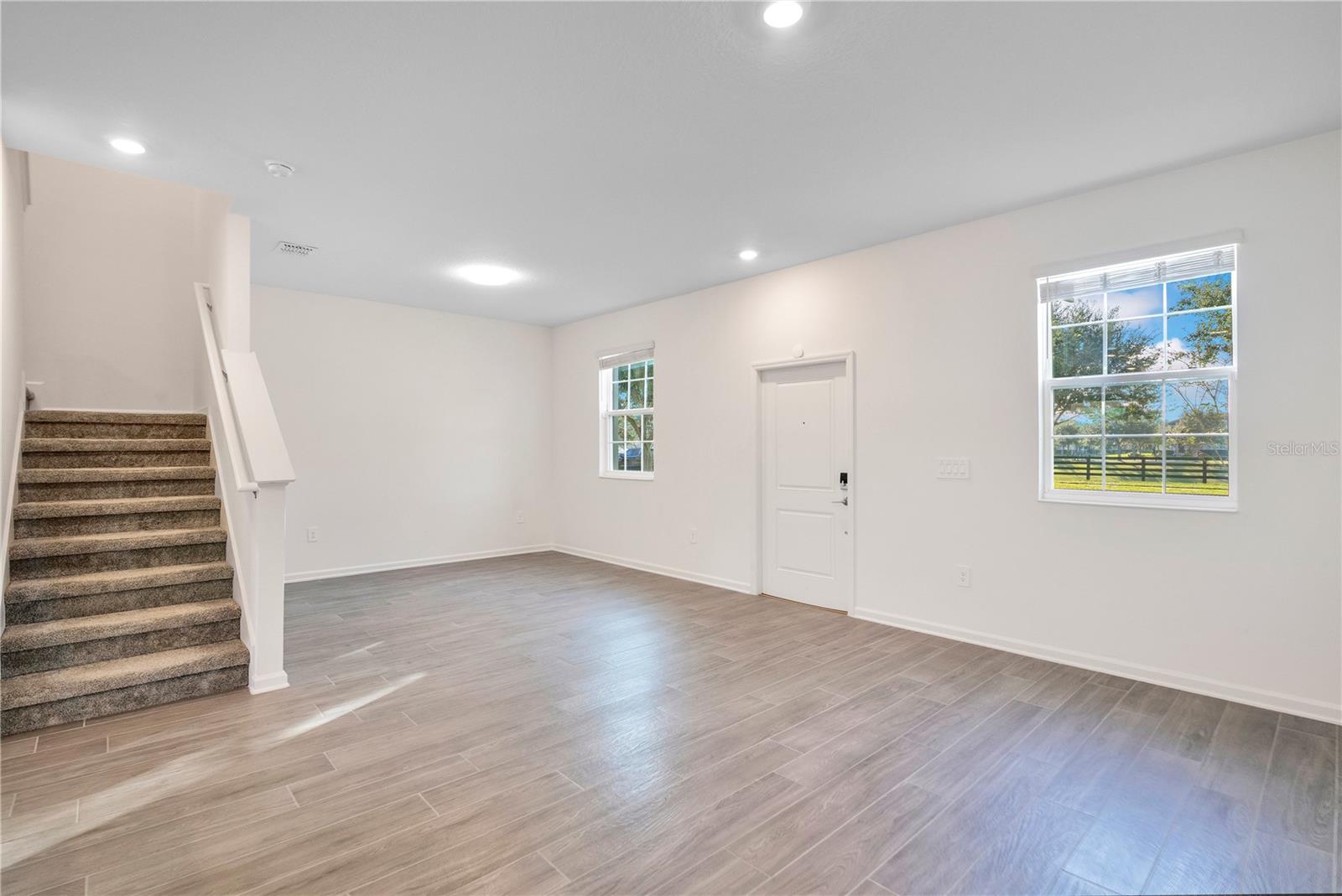 STOREY GROVE PH 4 - Residential Lease