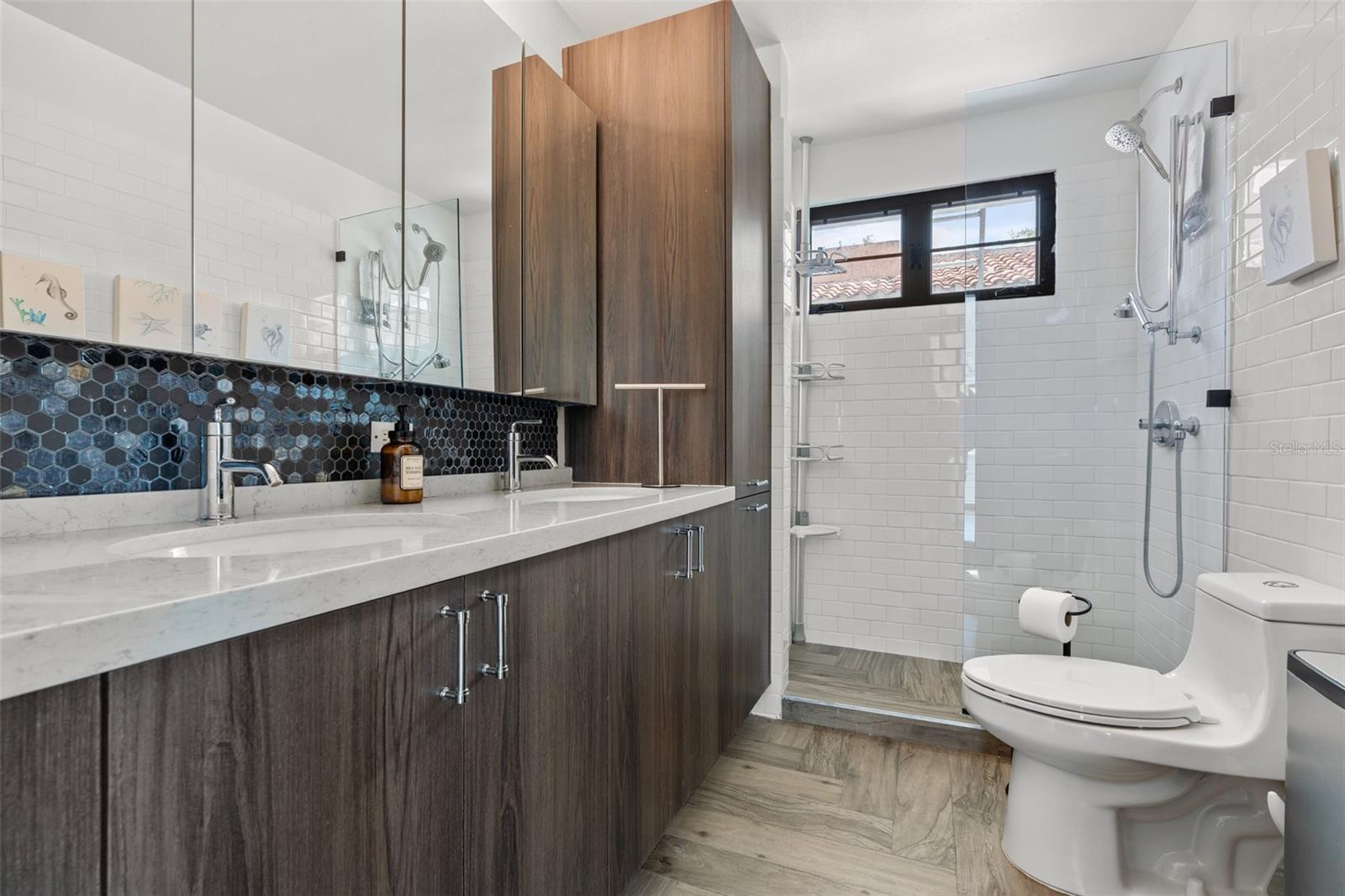 DORADO BEACH EAST - Residential