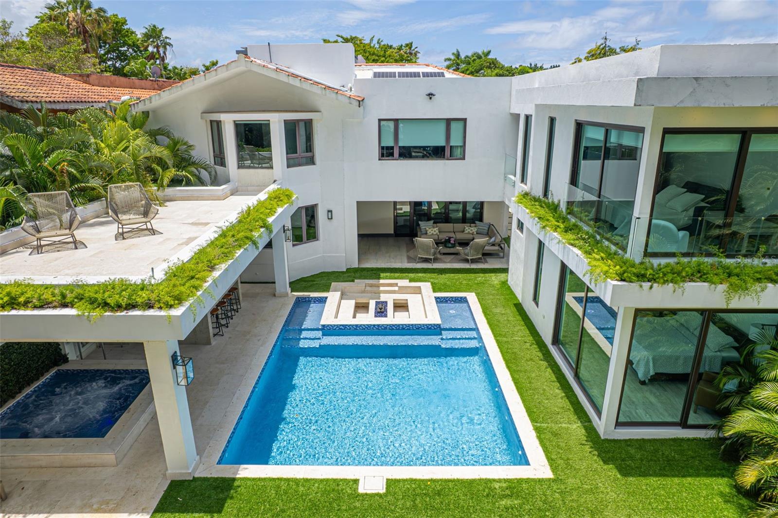 DORADO BEACH EAST - Residential