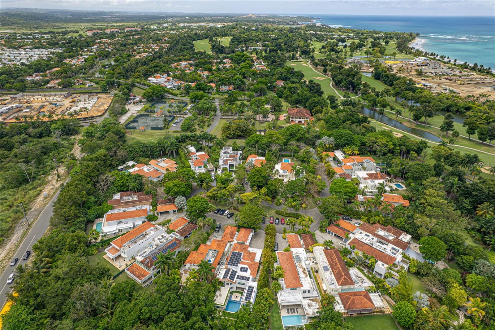 DORADO BEACH EAST - Residential