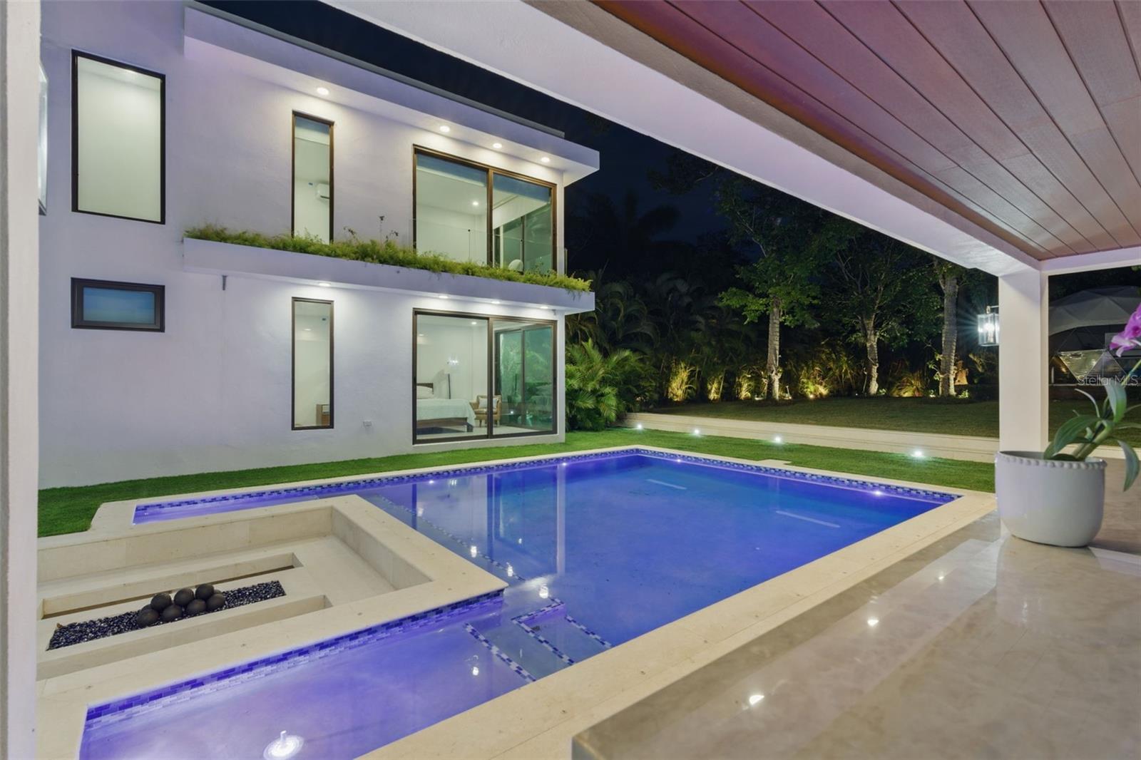 DORADO BEACH EAST - Residential