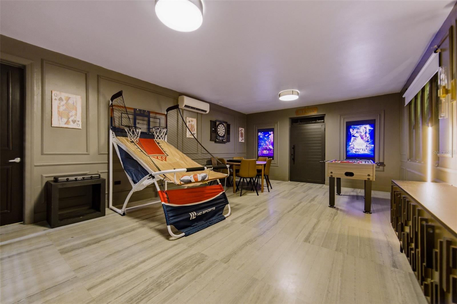 DORADO BEACH EAST - Residential